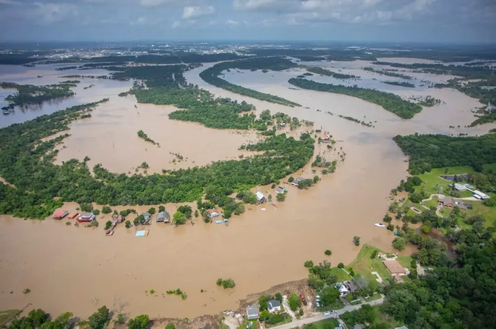support-houston-flood-victims-groundswell